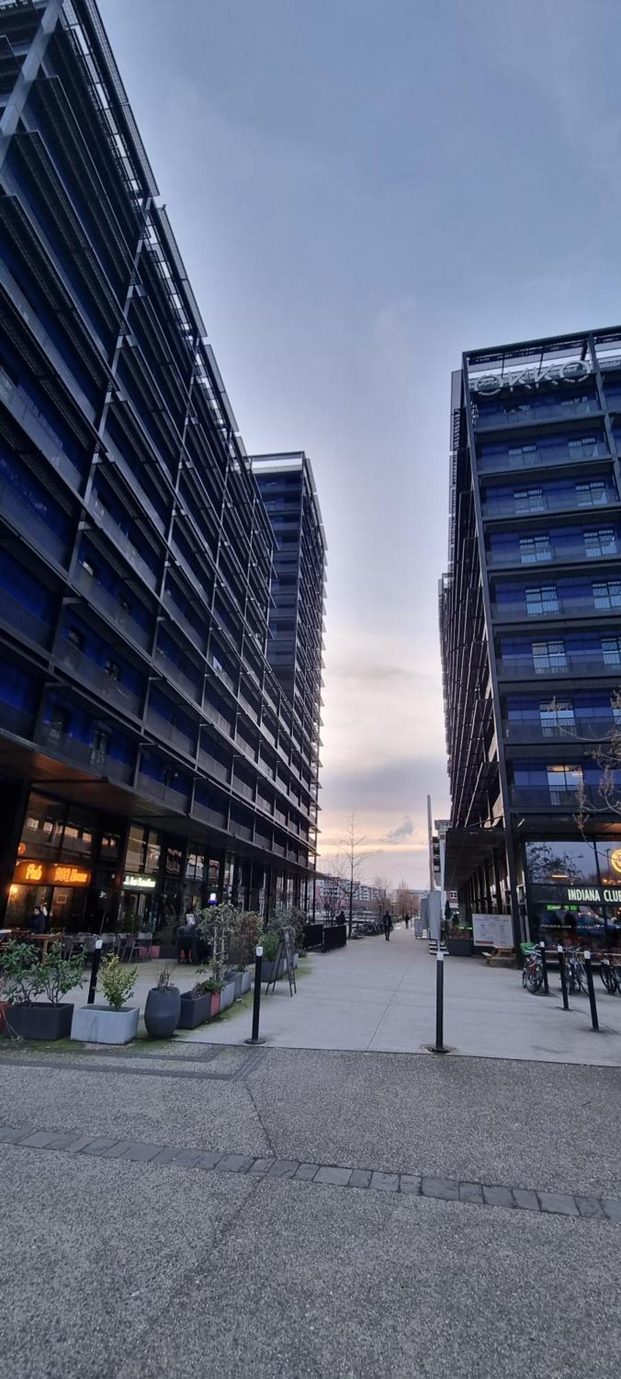 Bel Appartement Contemporain Avec Terrasse Climatisation Et Parking Payant En Option Straatsburg Buitenkant foto