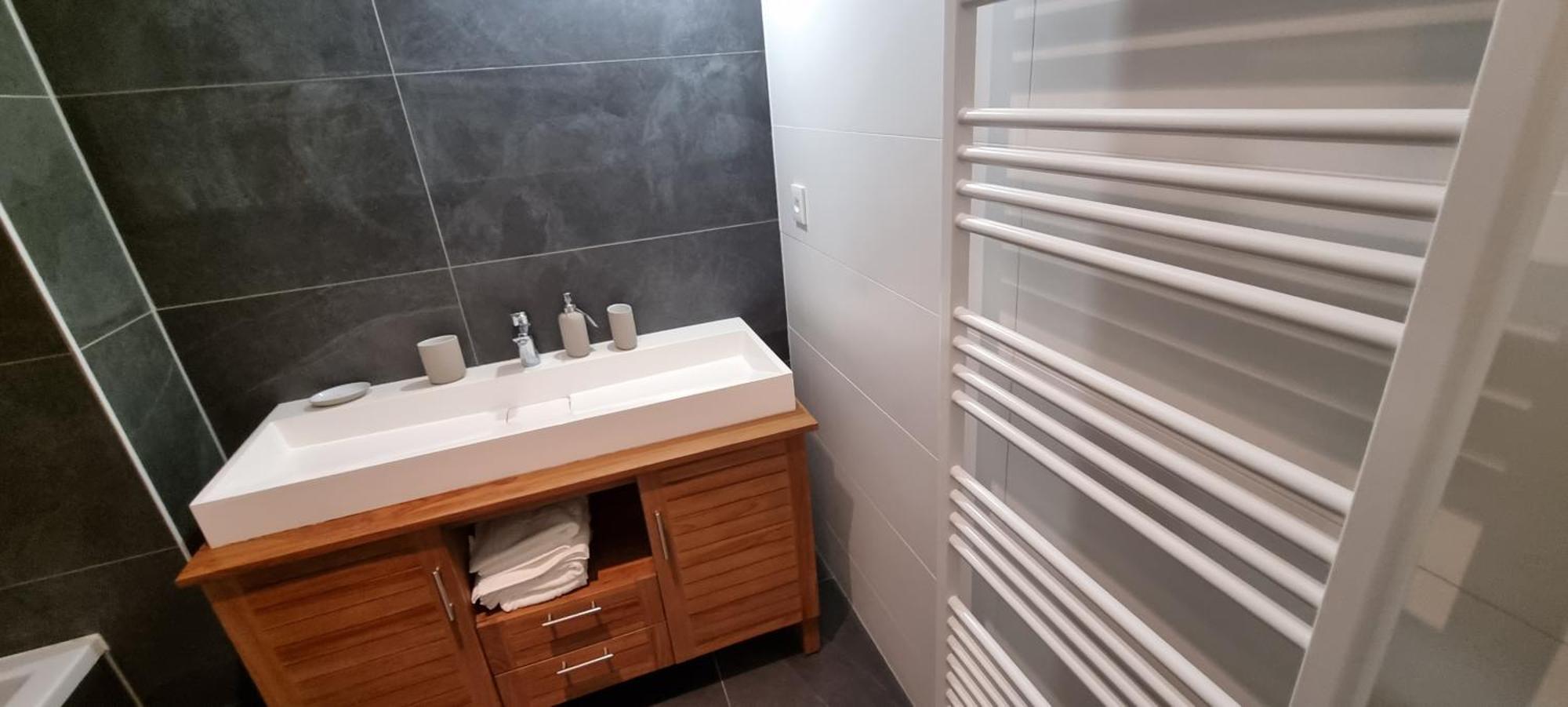 Bel Appartement Contemporain Avec Terrasse Climatisation Et Parking Payant En Option Straatsburg Buitenkant foto